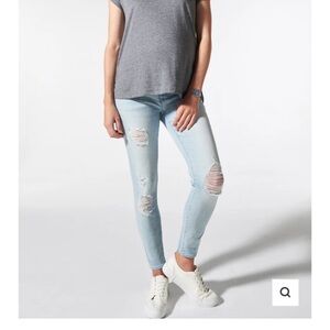 Blanqi-Light Blue Distressed maternity Jeans